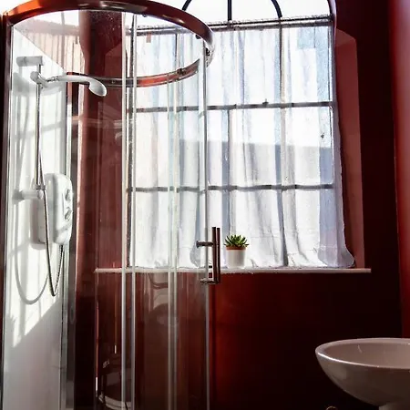 Apartment Stylish Jewellery Quarter Sleeps 4 Birmingham